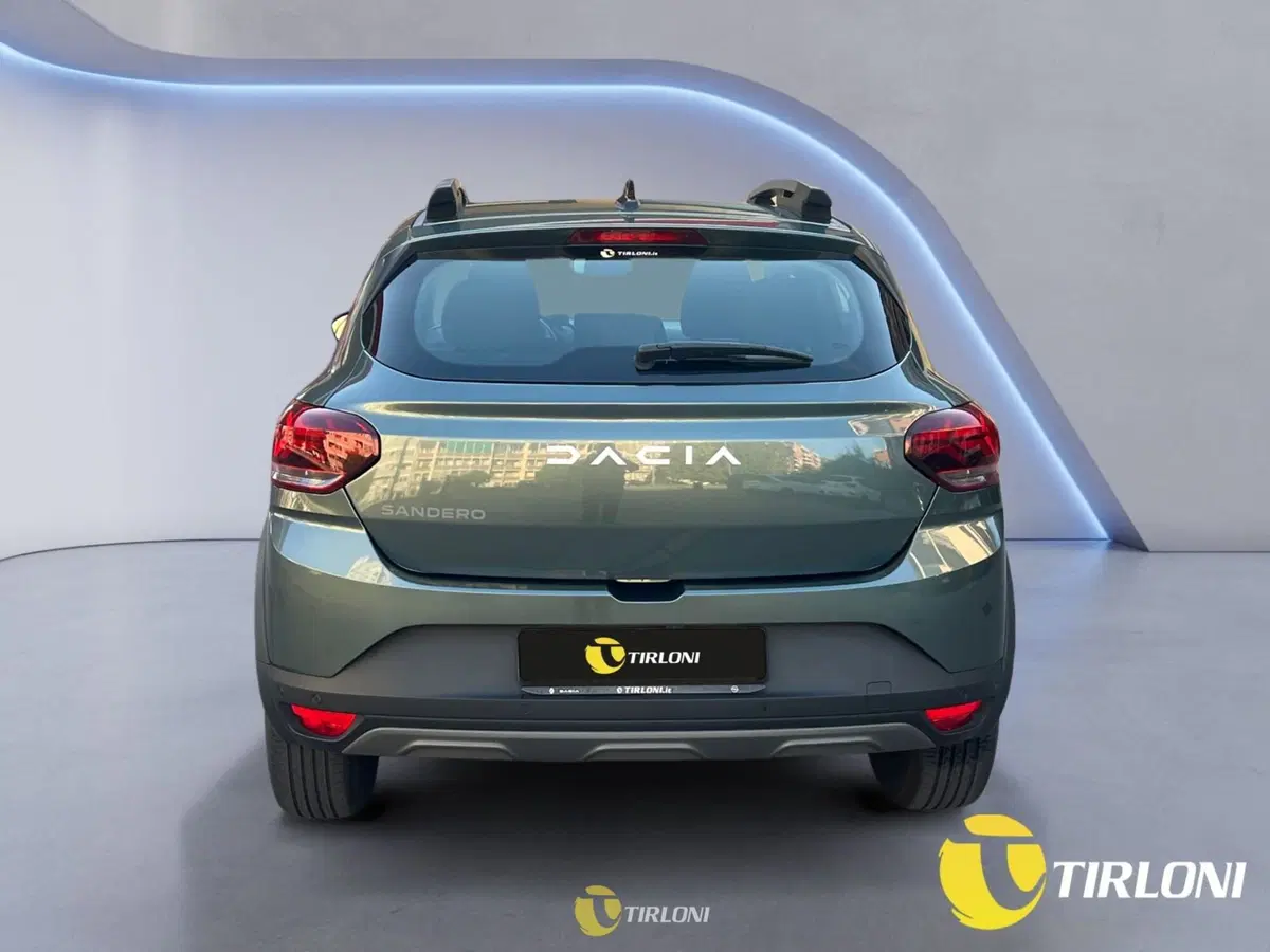 Dacia Sandero Stepway usata a Milano (7)