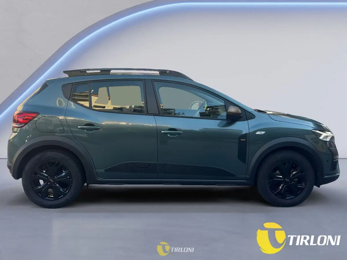 Dacia Sandero Stepway usata a Milano (8)