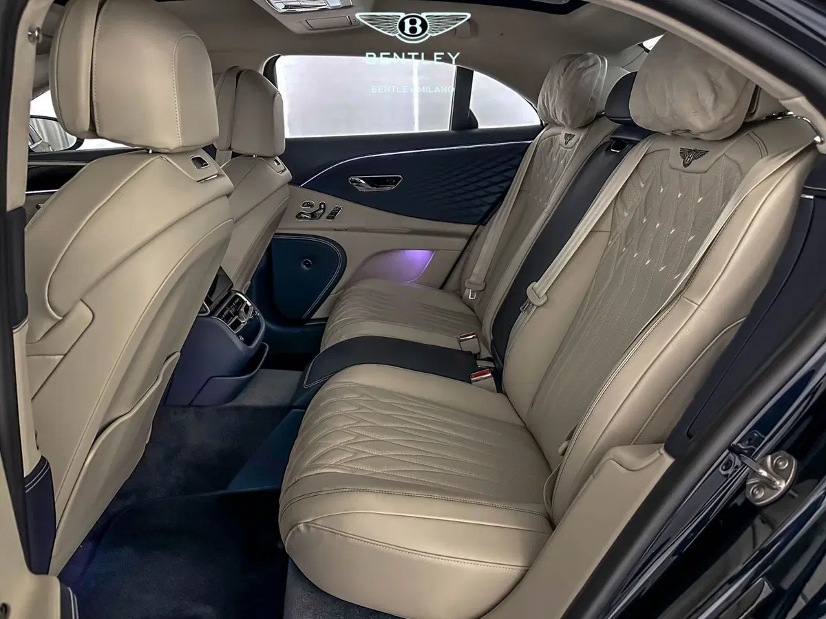 Bentley Flying Spur usata a Milano (12)