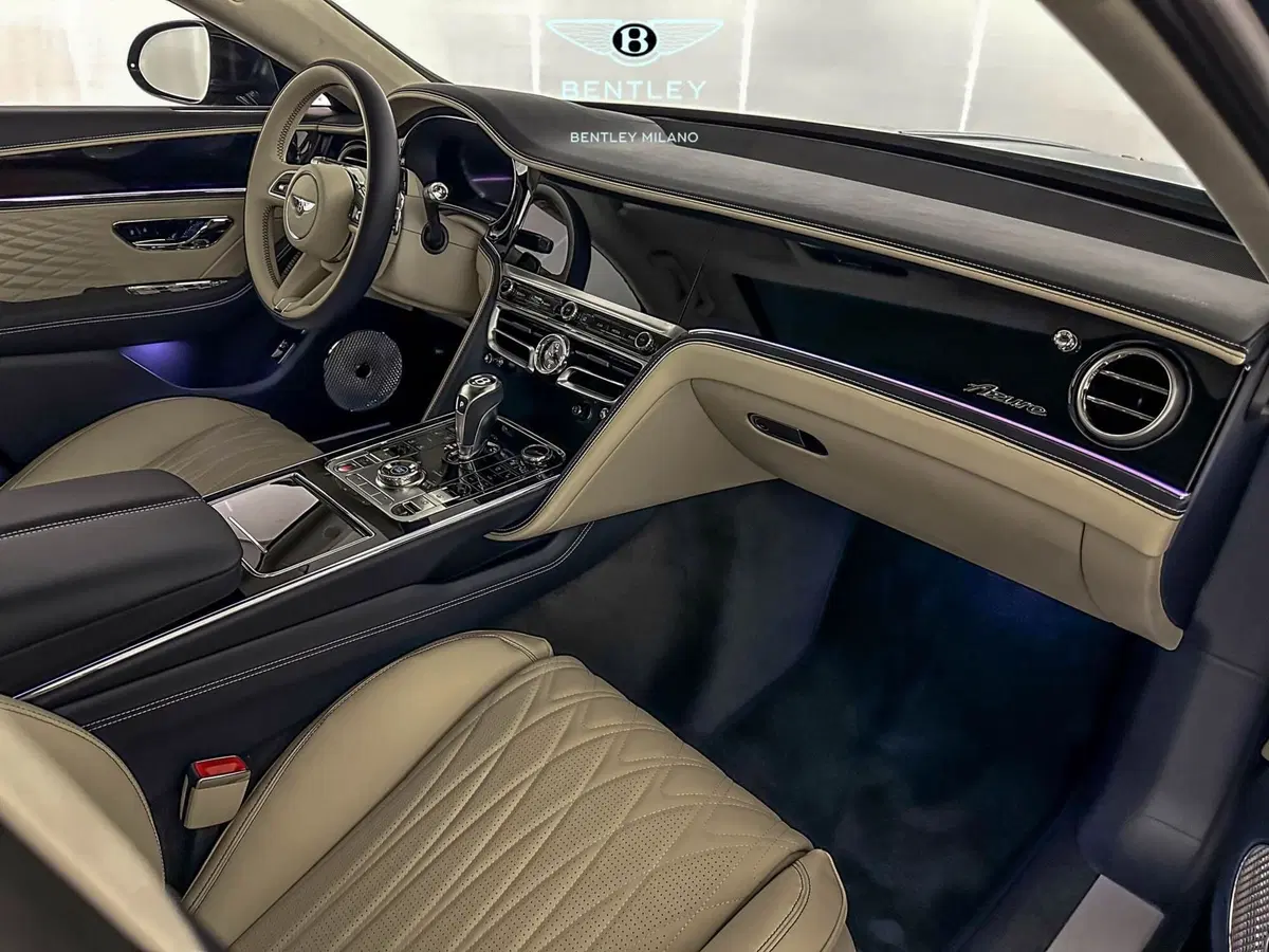 Bentley Flying Spur usata a Milano (14)