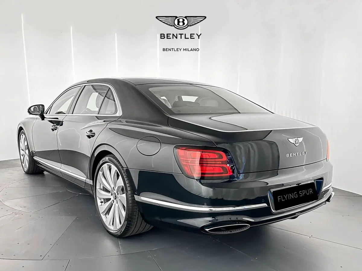 Bentley Flying Spur usata a Milano (5)