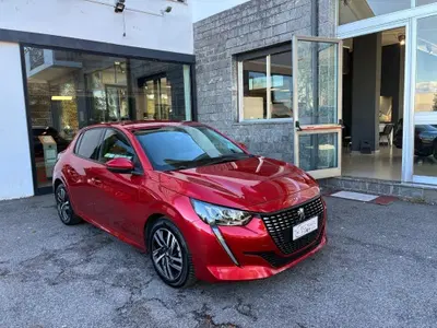Peugeot 208 1.2 turbo Lumiere 100cv del 2020 usata a Barlassina