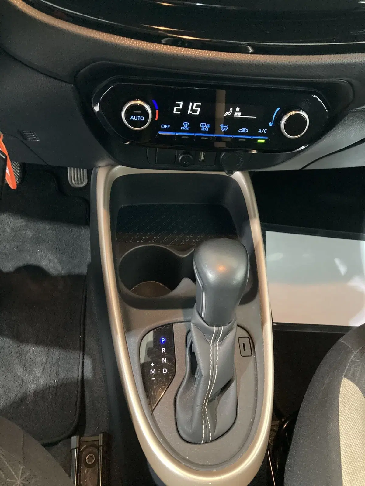 Toyota Aygo X usata a Barletta-Andria-Trani (15)