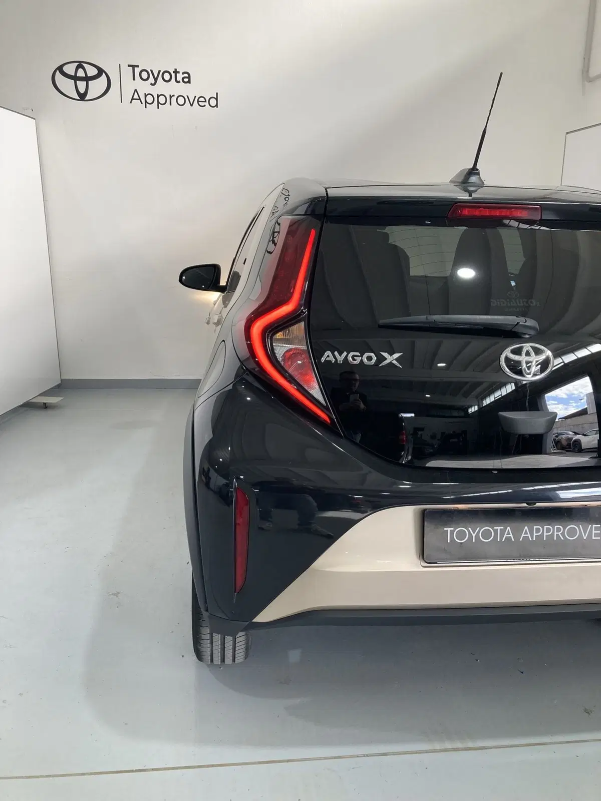 Toyota Aygo X usata a Barletta-Andria-Trani (6)