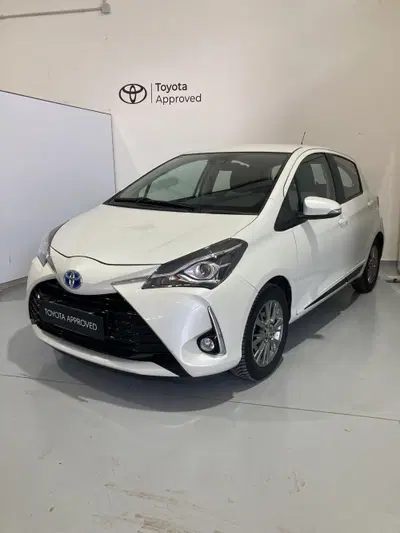 Toyota Yaris 1.5 Hybrid 5 porte Active del 2017 usata a Barletta