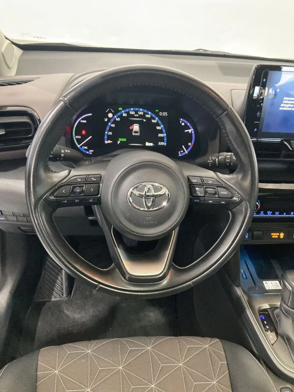 Toyota Yaris Cross usata a Barletta-Andria-Trani (13)