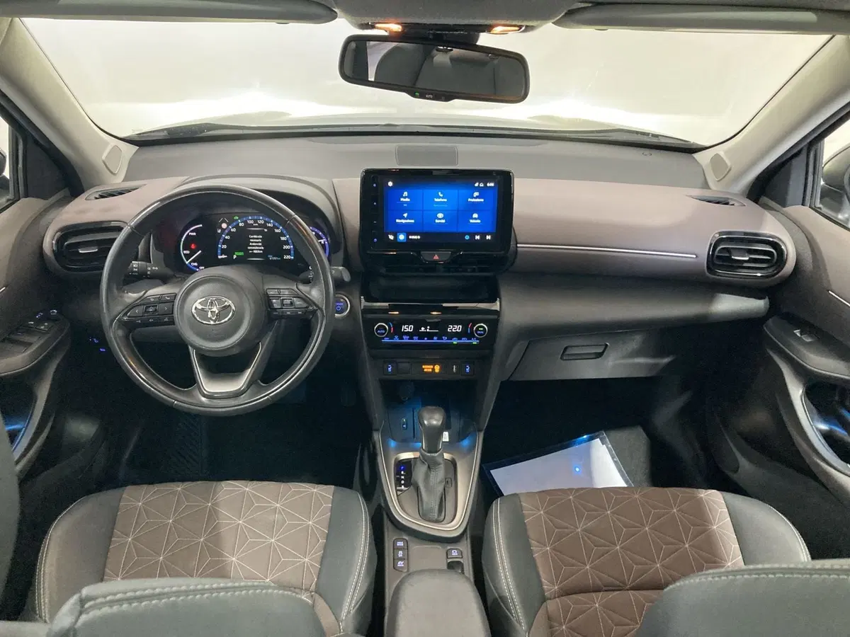 Toyota Yaris Cross usata a Barletta-Andria-Trani (19)