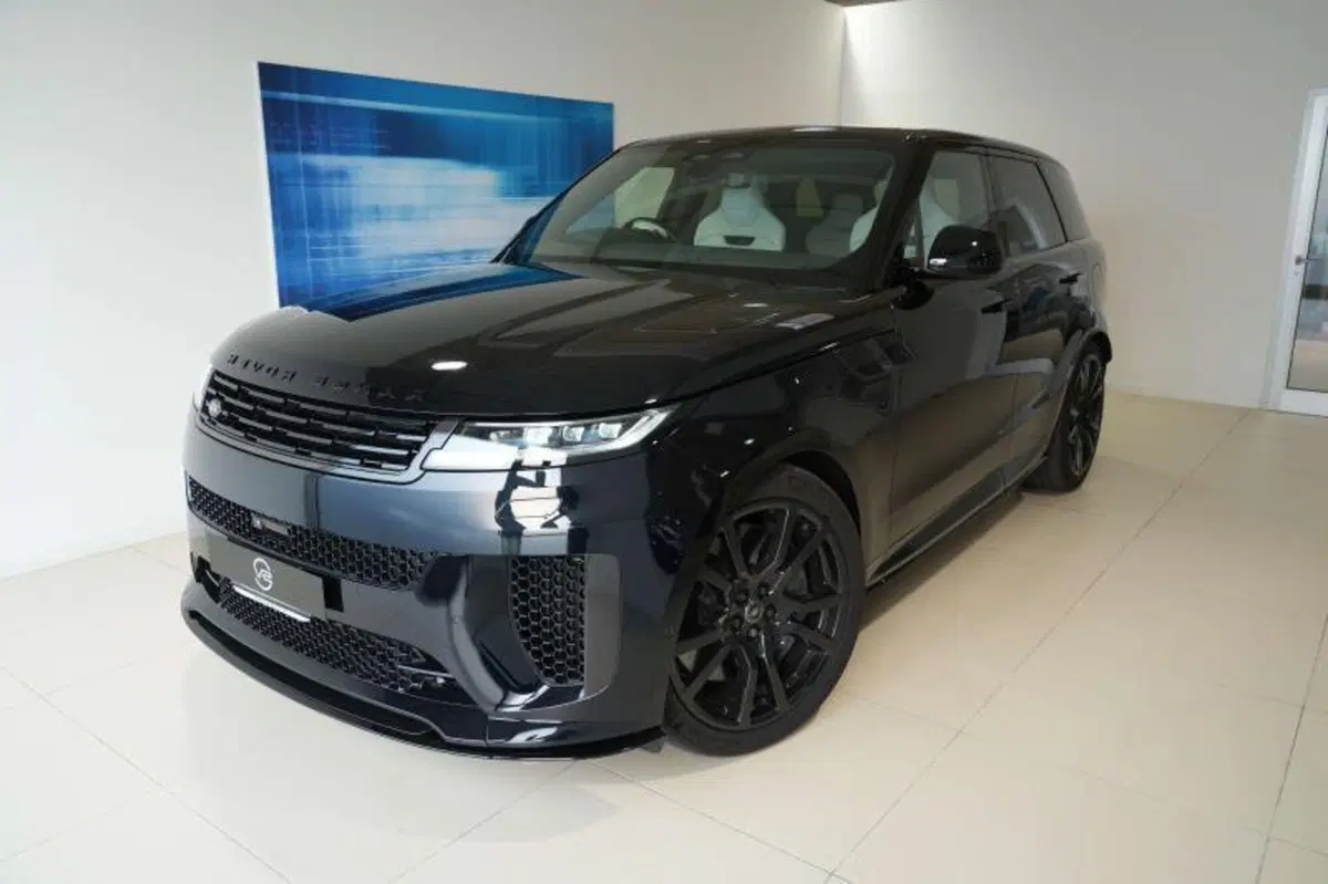 Land Rover Range Rover Sport usata a Venezia (11)