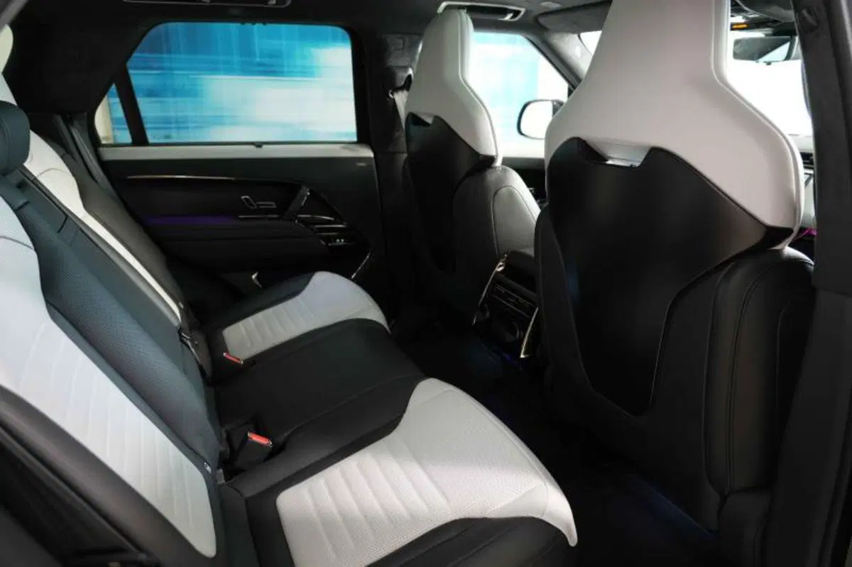 Land Rover Range Rover Sport usata a Venezia (5)
