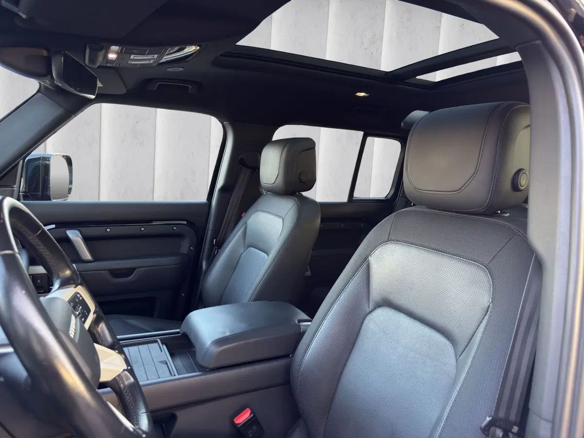 Land Rover Defender usata a Lecco (11)