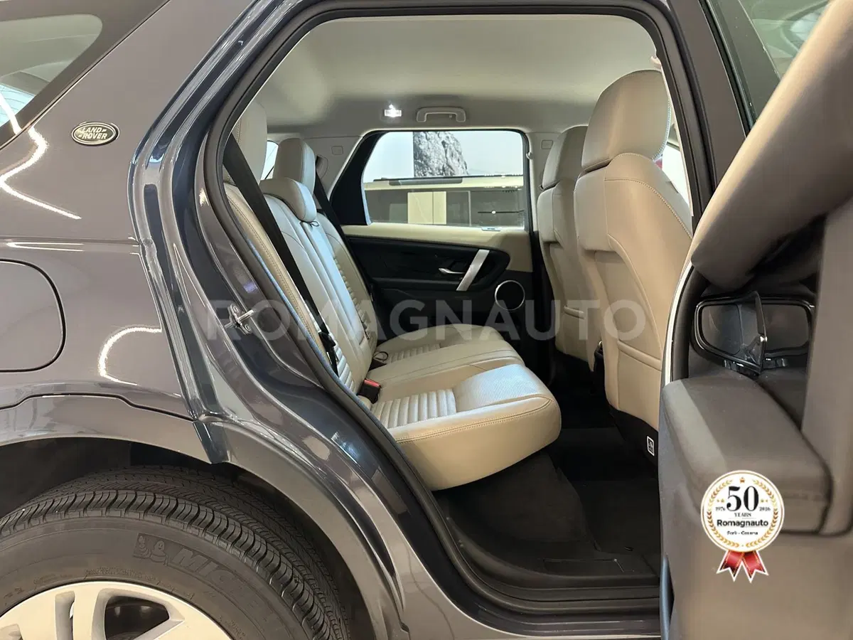 Land Rover Discovery Sport usata a Forlì-Cesena (11)