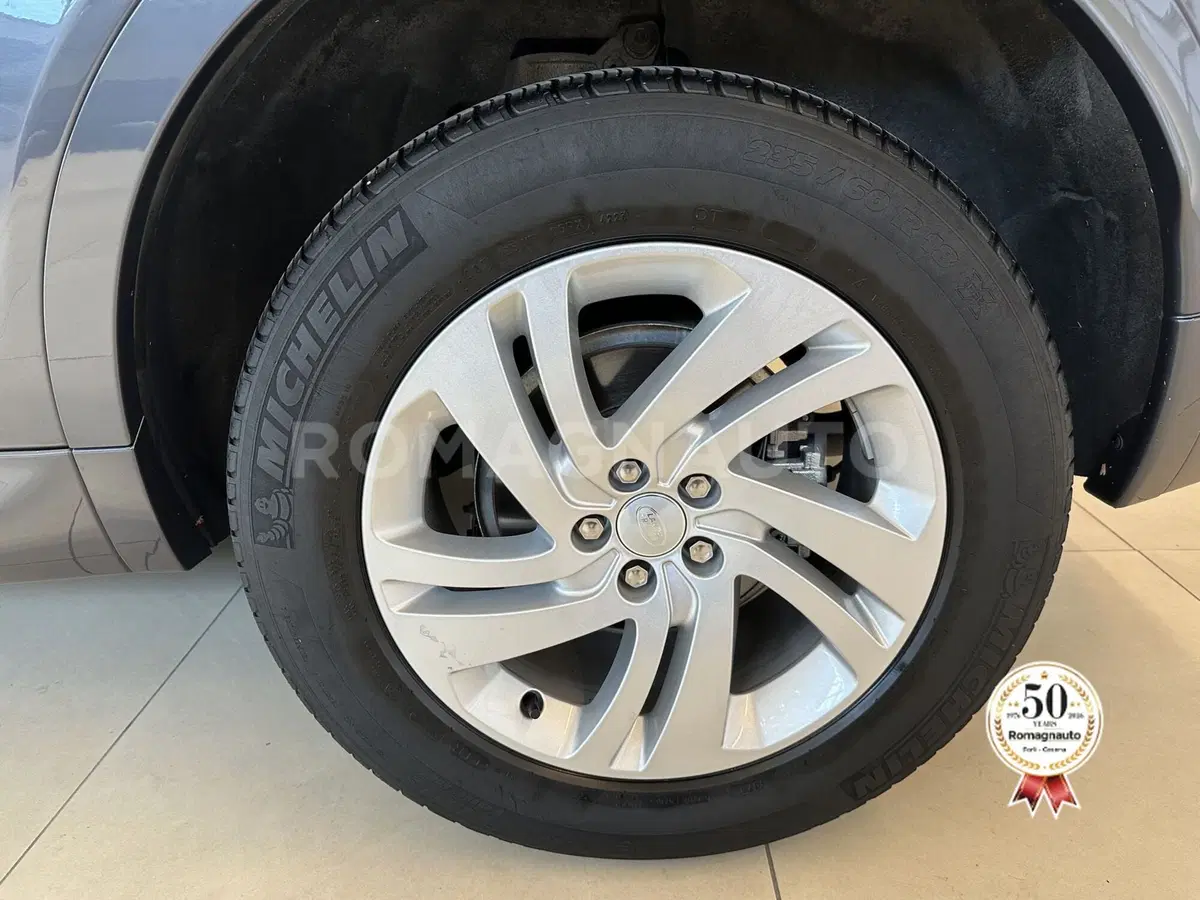 Land Rover Discovery Sport usata a Forlì-Cesena (9)