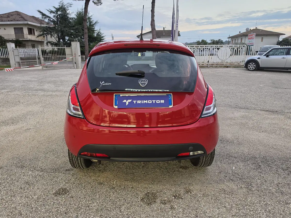 Lancia Ypsilon usata a Teramo (4)