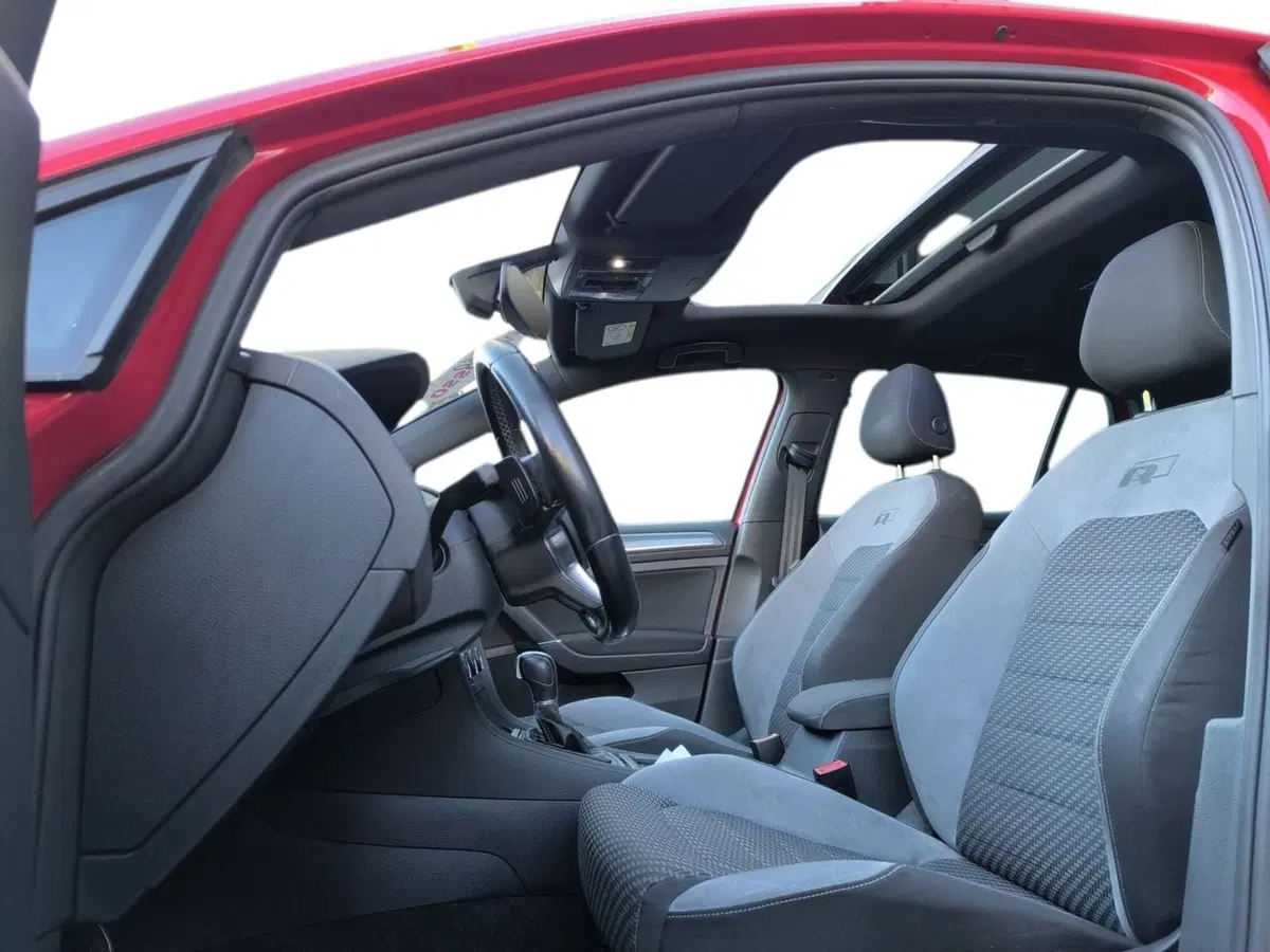 Volkswagen Golf usata a Udine (8)