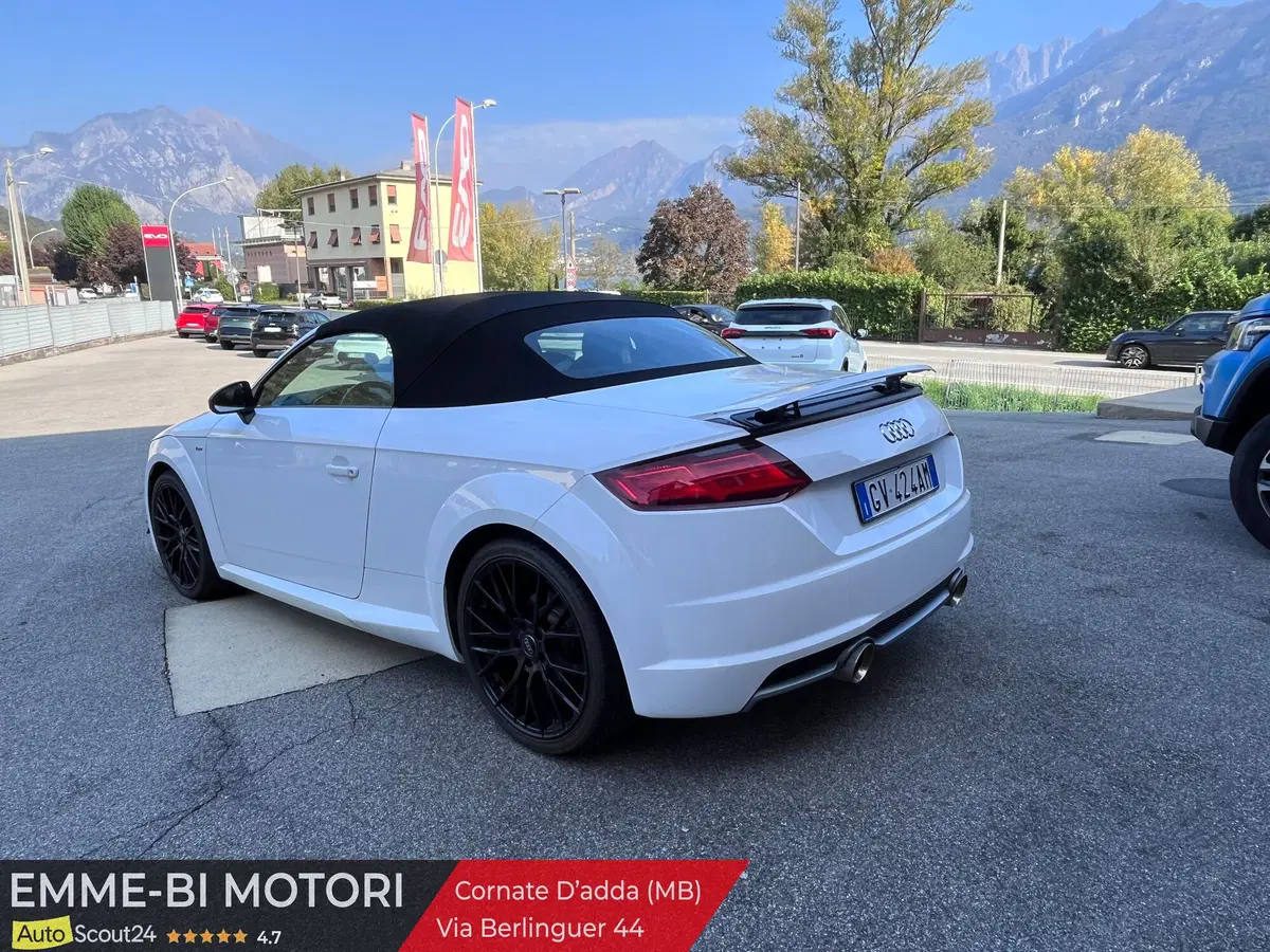 Audi TT Cabrio usata a Lecco (6)