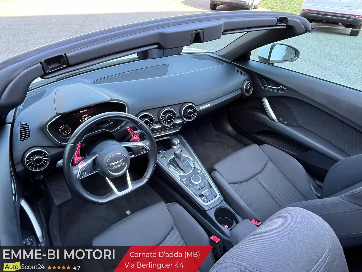 Audi TT Cabrio usata a Lecco (9)