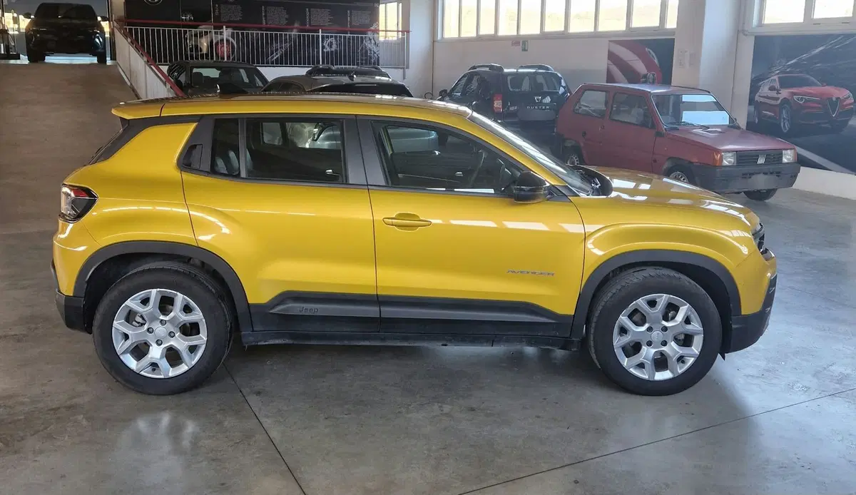 Jeep Avenger usata a Terni (11)