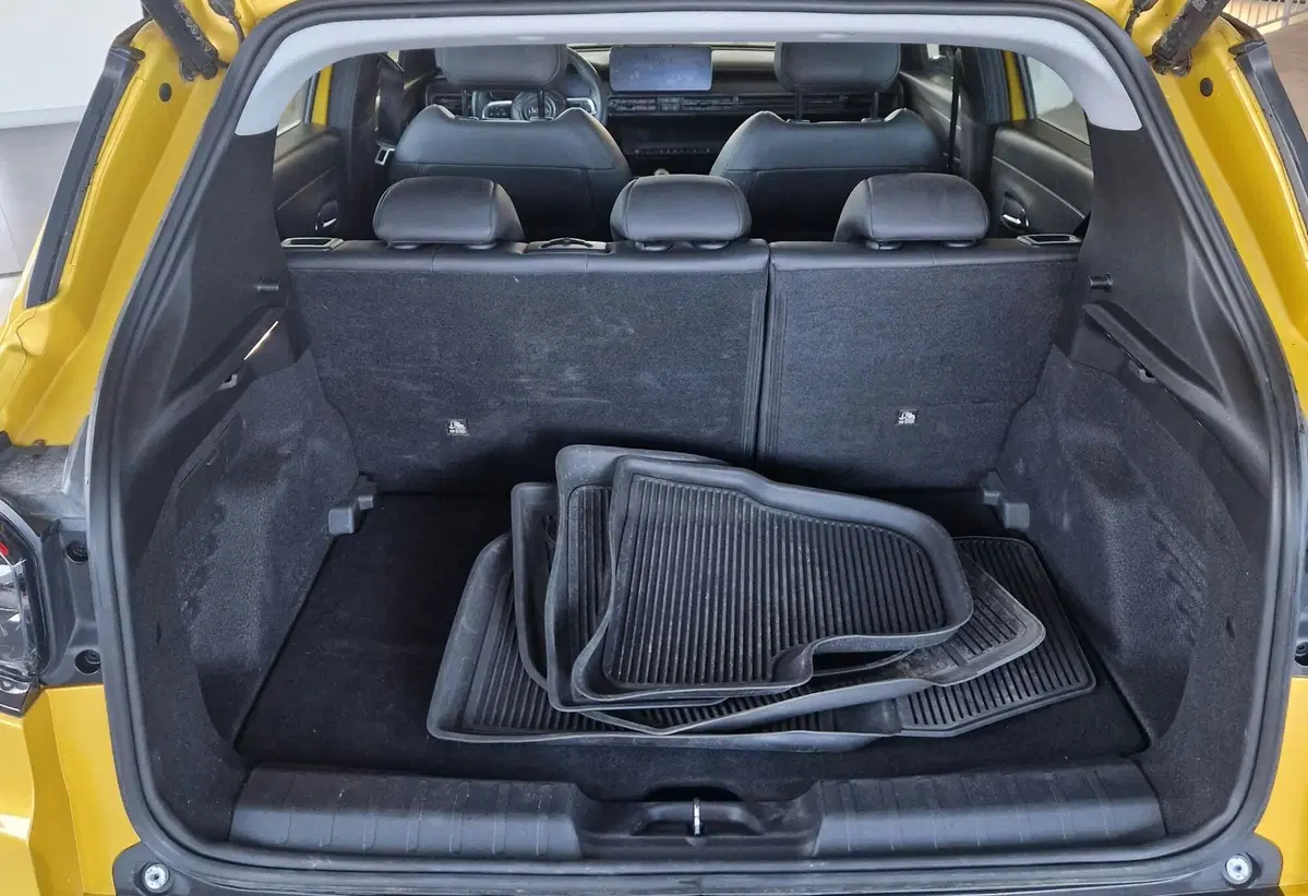 Jeep Avenger usata a Terni (19)