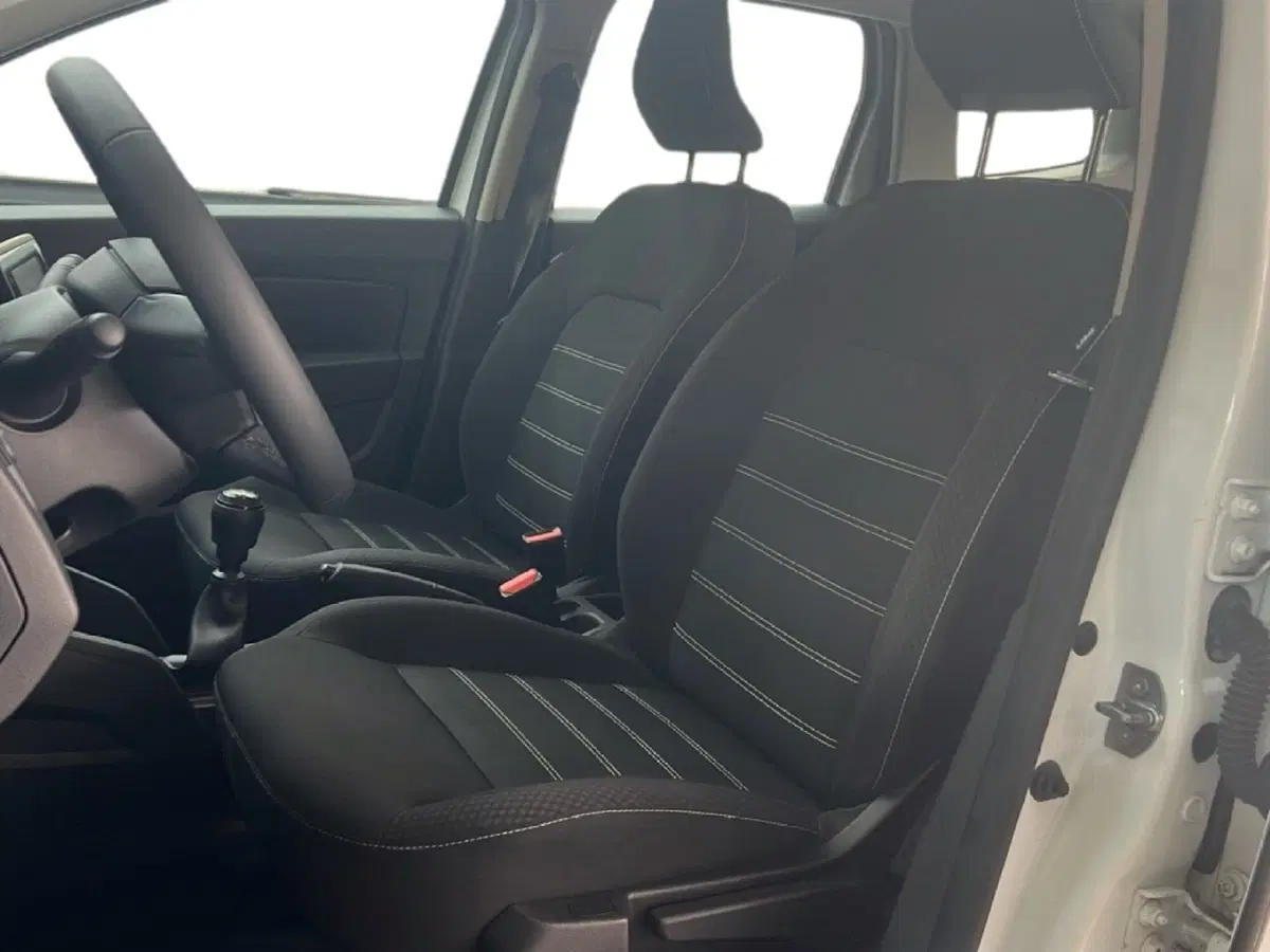 Dacia Duster usata a Roma (12)