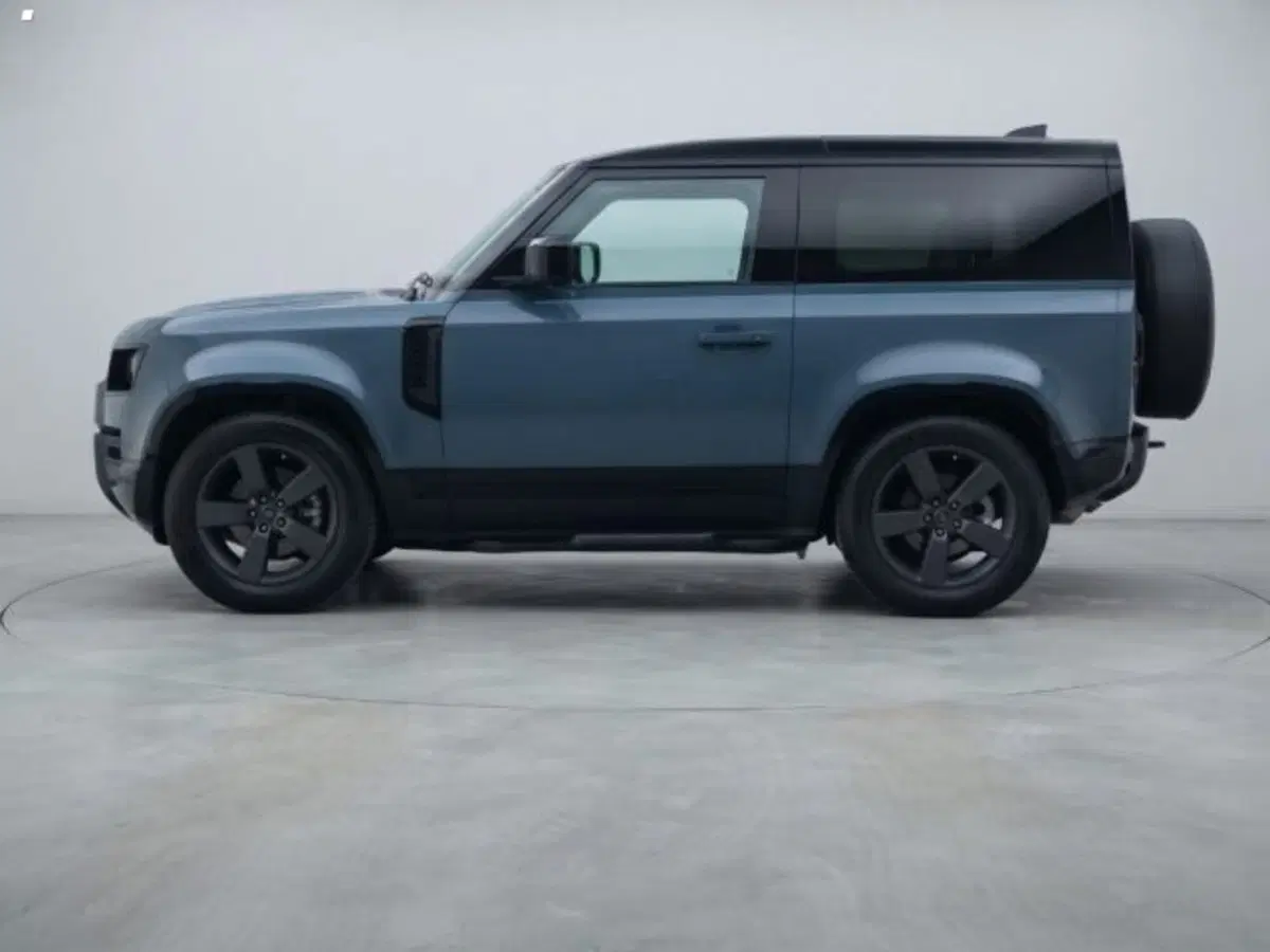 Land Rover Defender usata a Lucca (5)