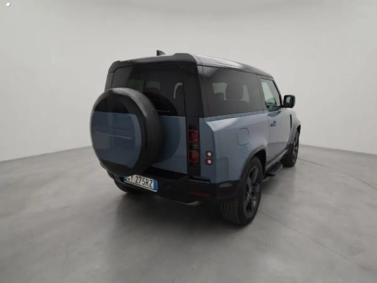 Land Rover Defender usata a Lucca (6)