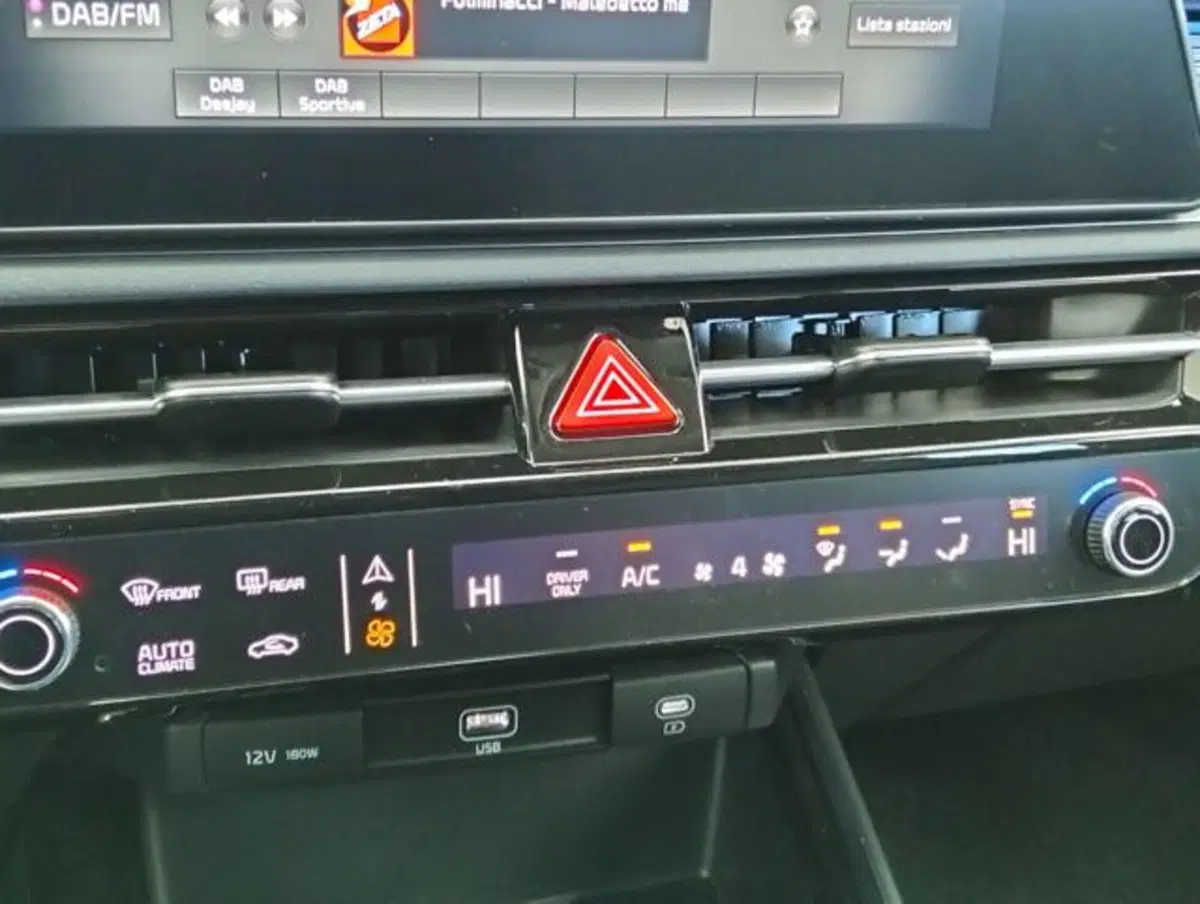 Kia Niro usata a Como (17)