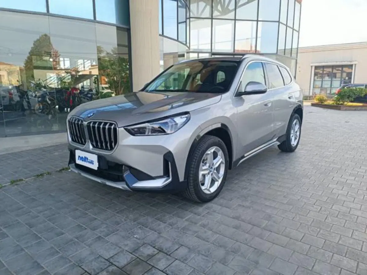 BMW X1 nuova a Pisa (11)