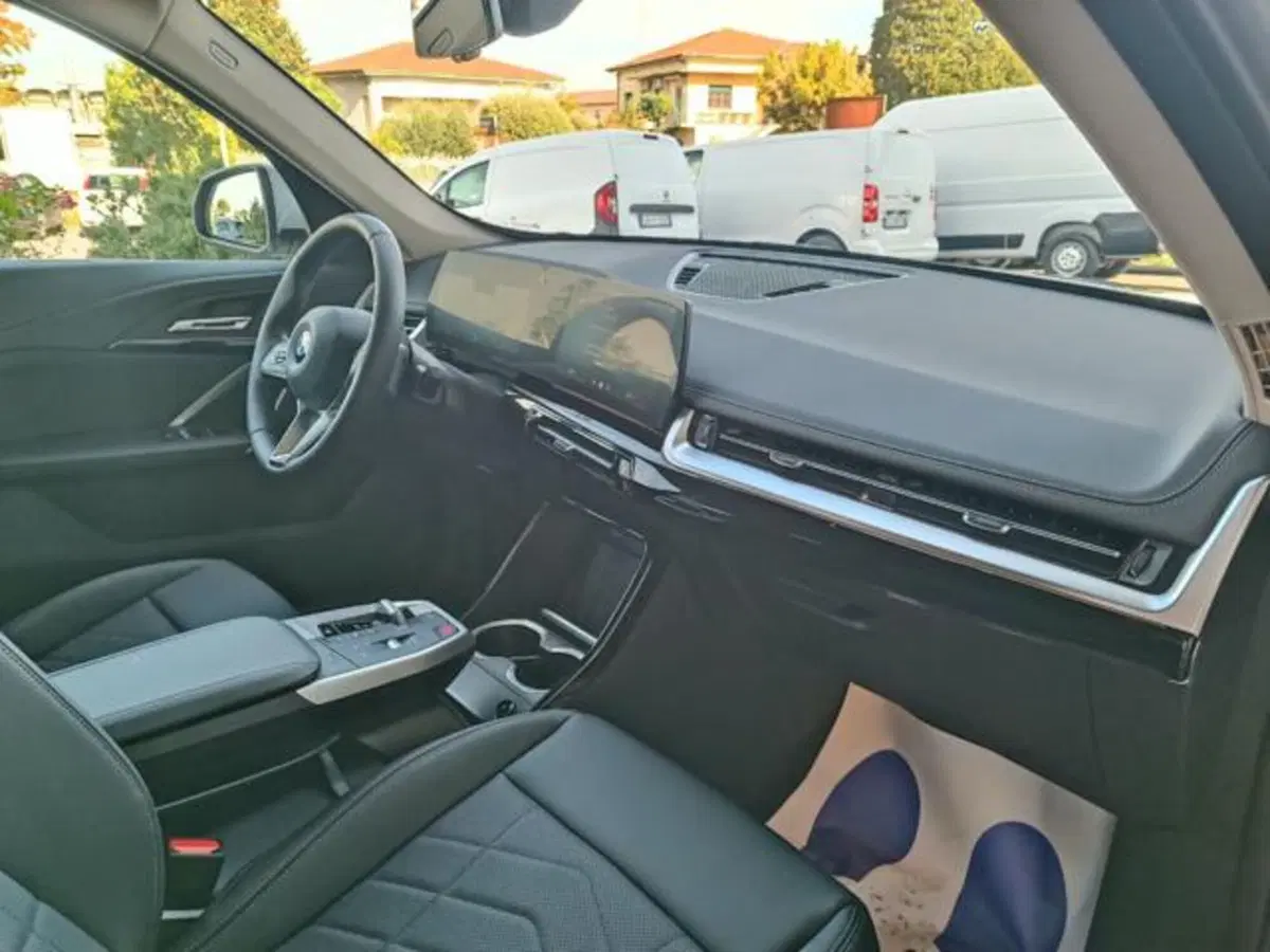 BMW X1 nuova a Pisa (15)