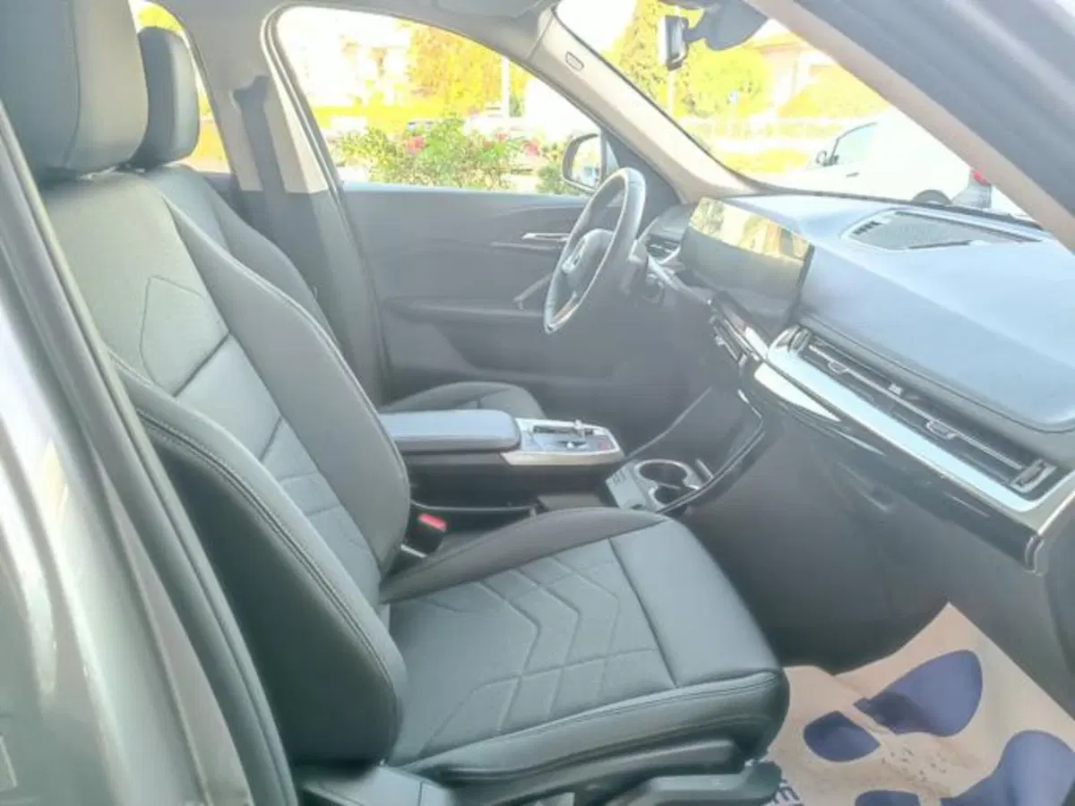 BMW X1 nuova a Pisa (16)
