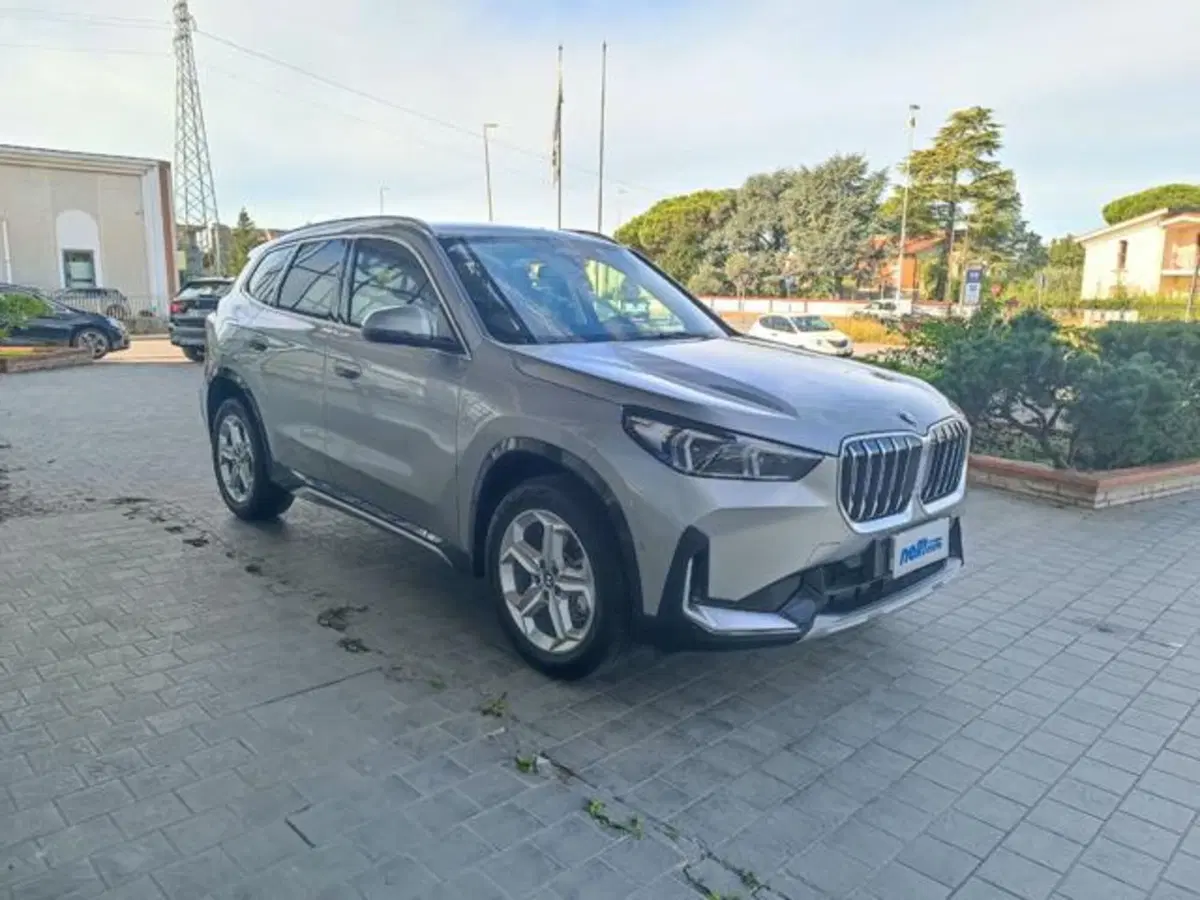 BMW X1 nuova a Pisa (3)
