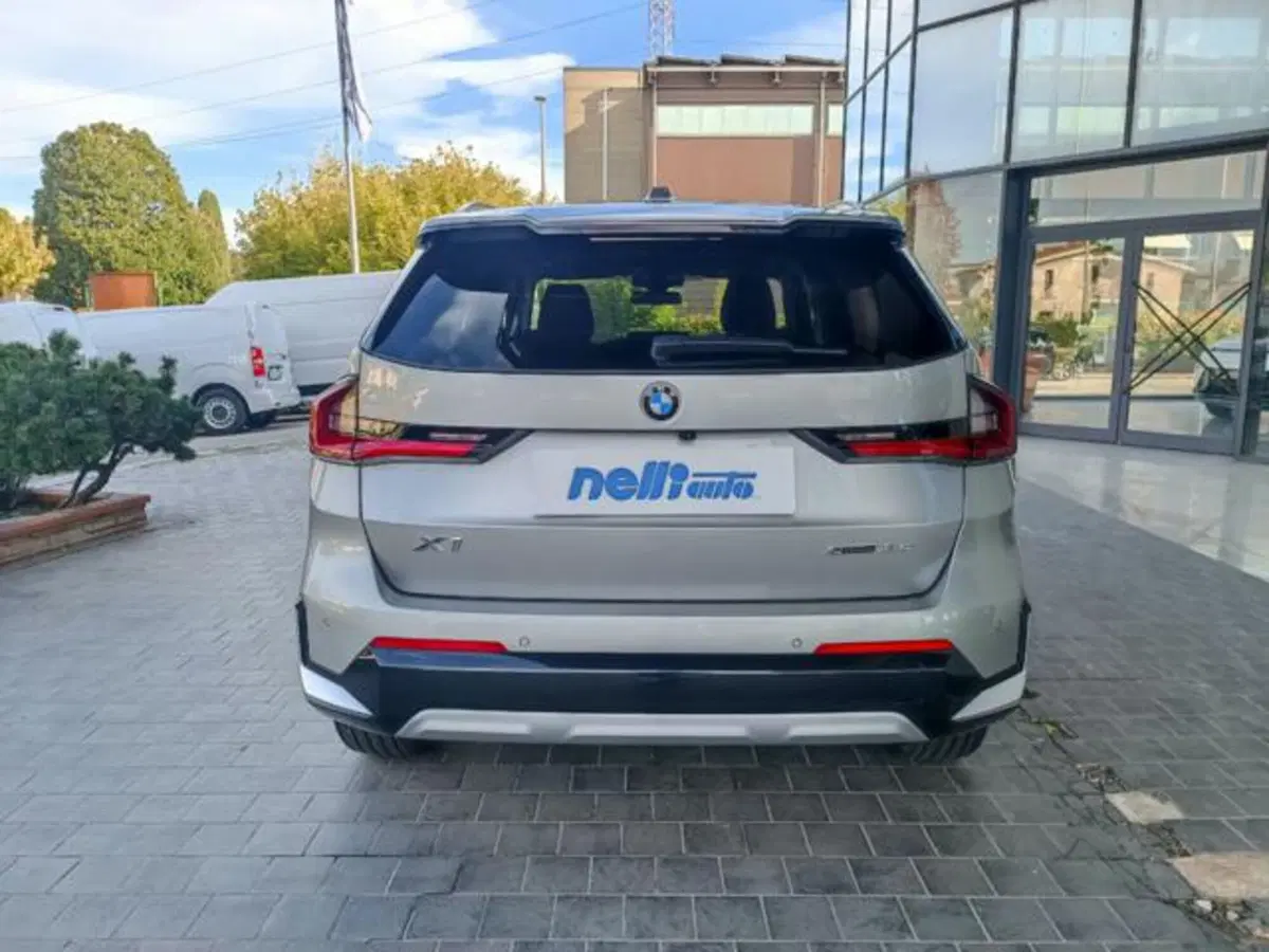 BMW X1 nuova a Pisa (6)