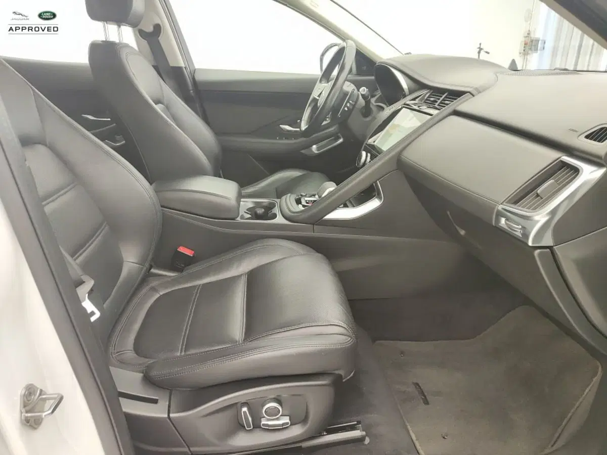 Jaguar E-Pace usata a Ragusa (4)