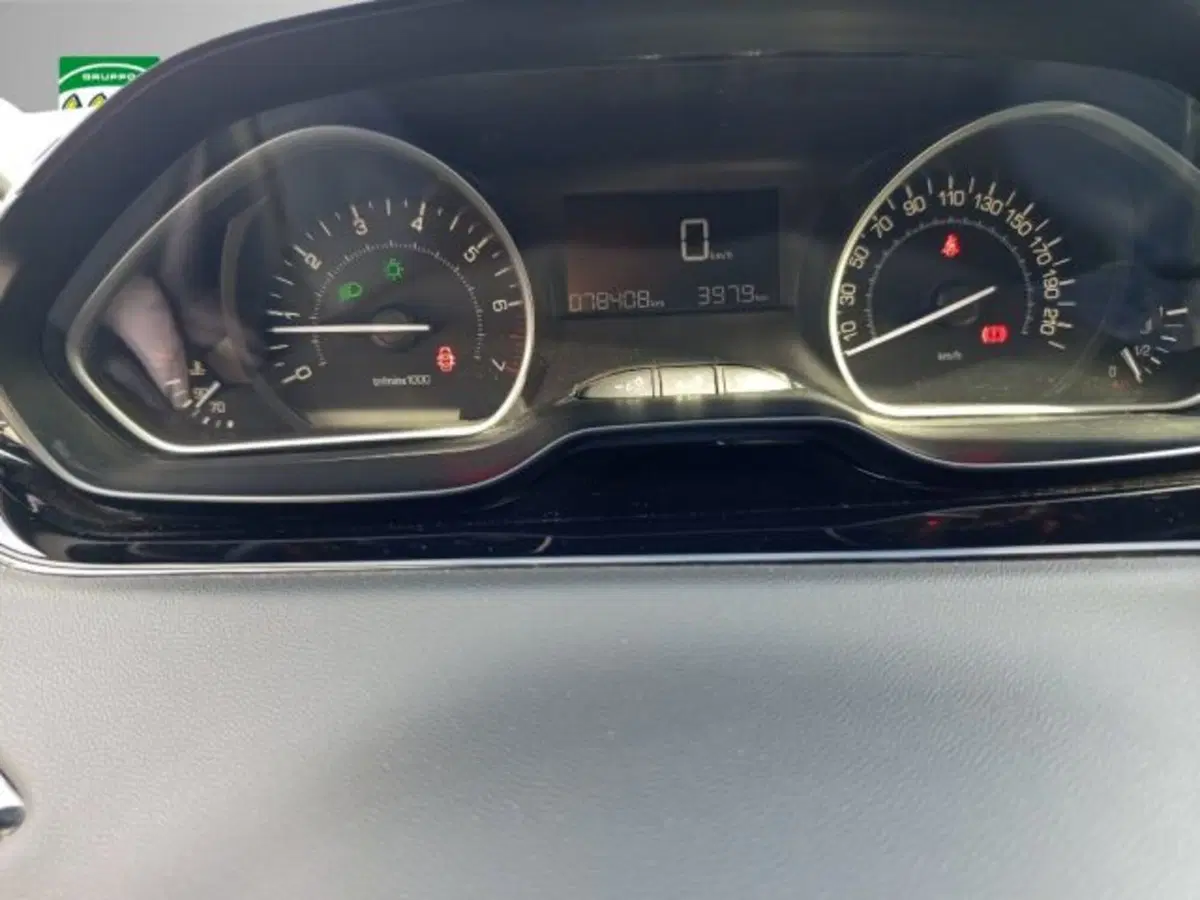 Peugeot 208 usata a Frosinone (12)