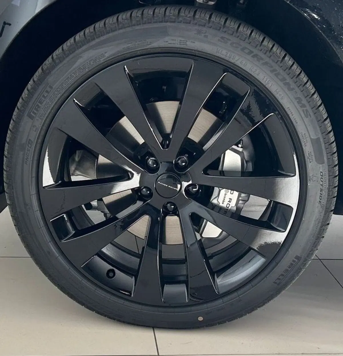 Land Rover Range Rover Sport usata a Ferrara (9)