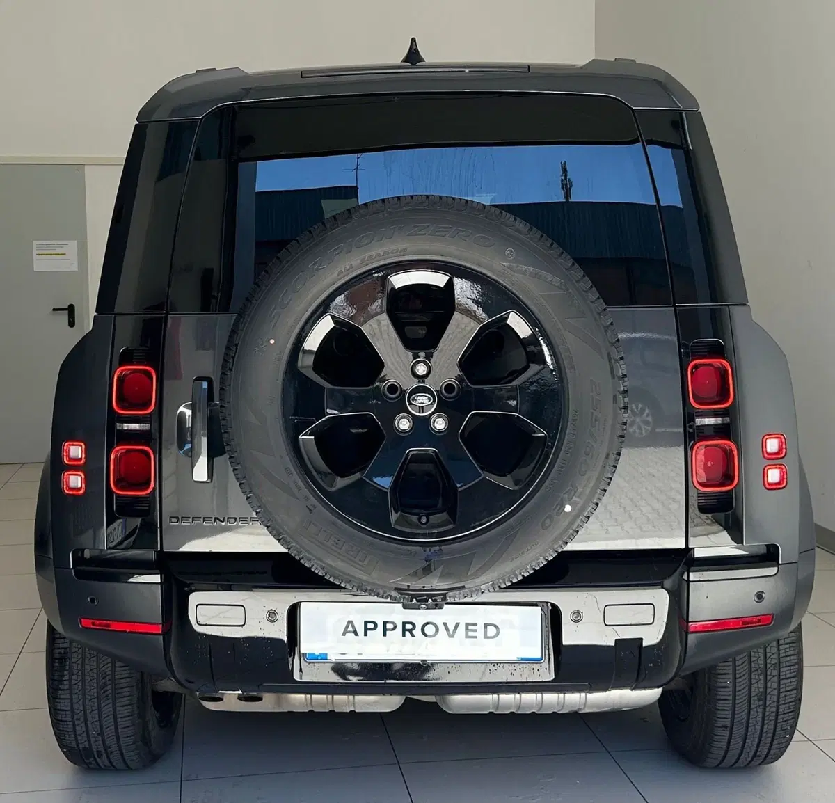 Land Rover Defender usata a Ferrara (7)