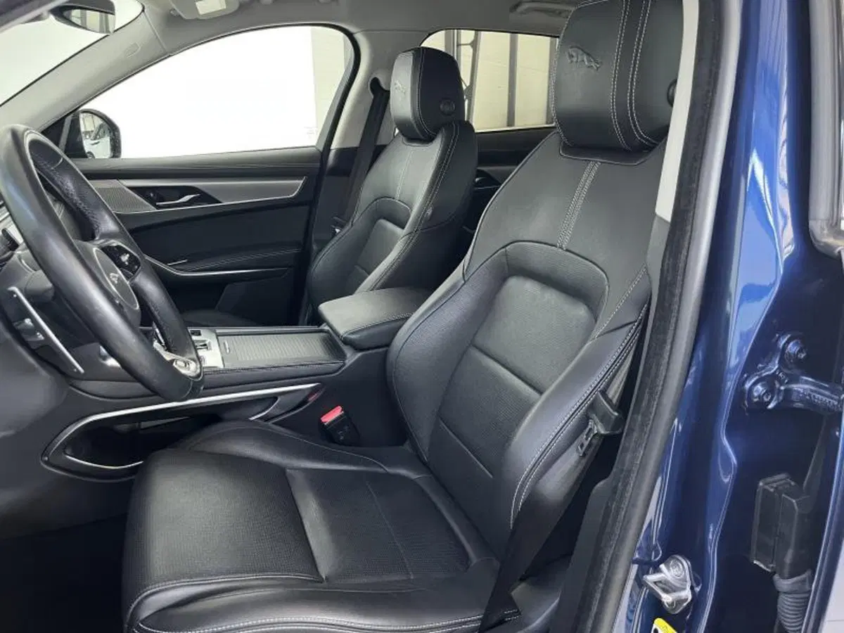 Jaguar F-Pace usata a Venezia (11)