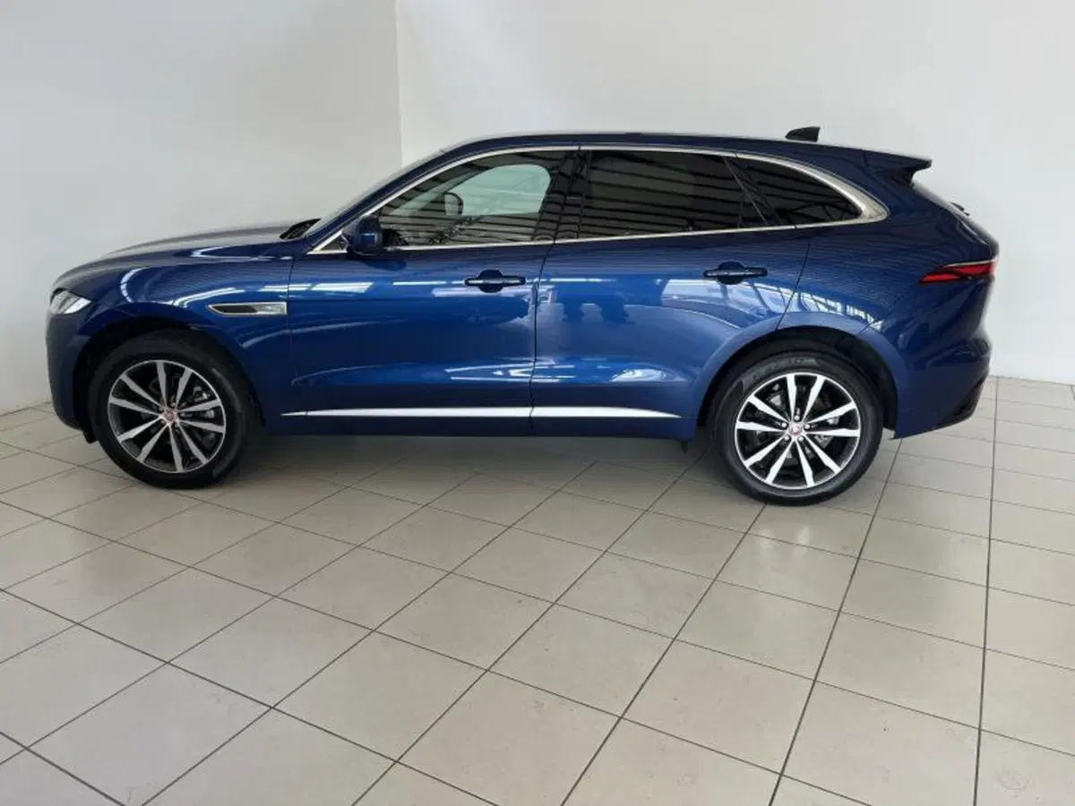 Jaguar F-Pace usata a Venezia (2)