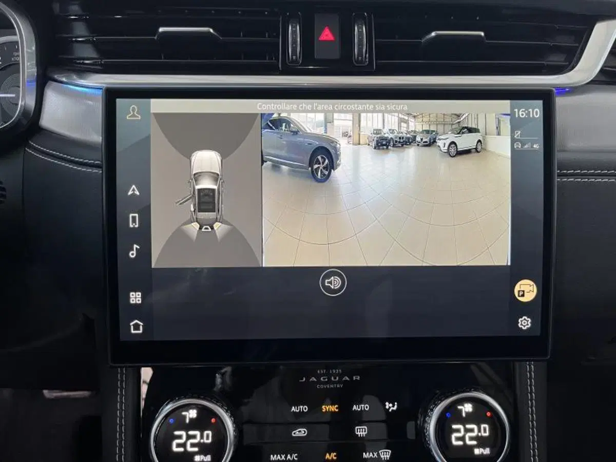 Jaguar F-Pace usata a Venezia (20)