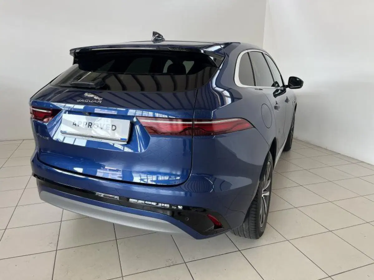 Jaguar F-Pace usata a Venezia (5)