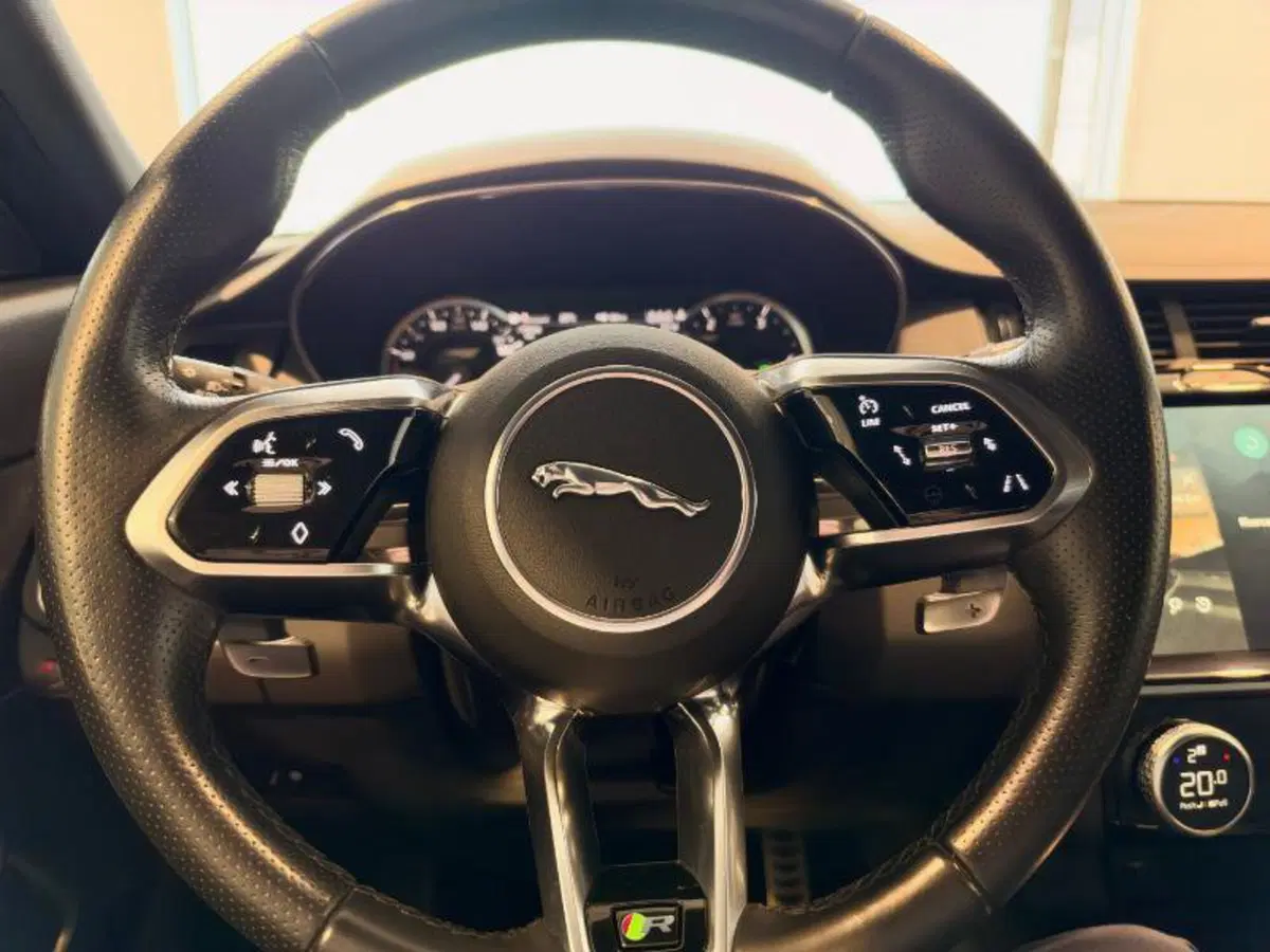Jaguar E-Pace usata a Venezia (18)