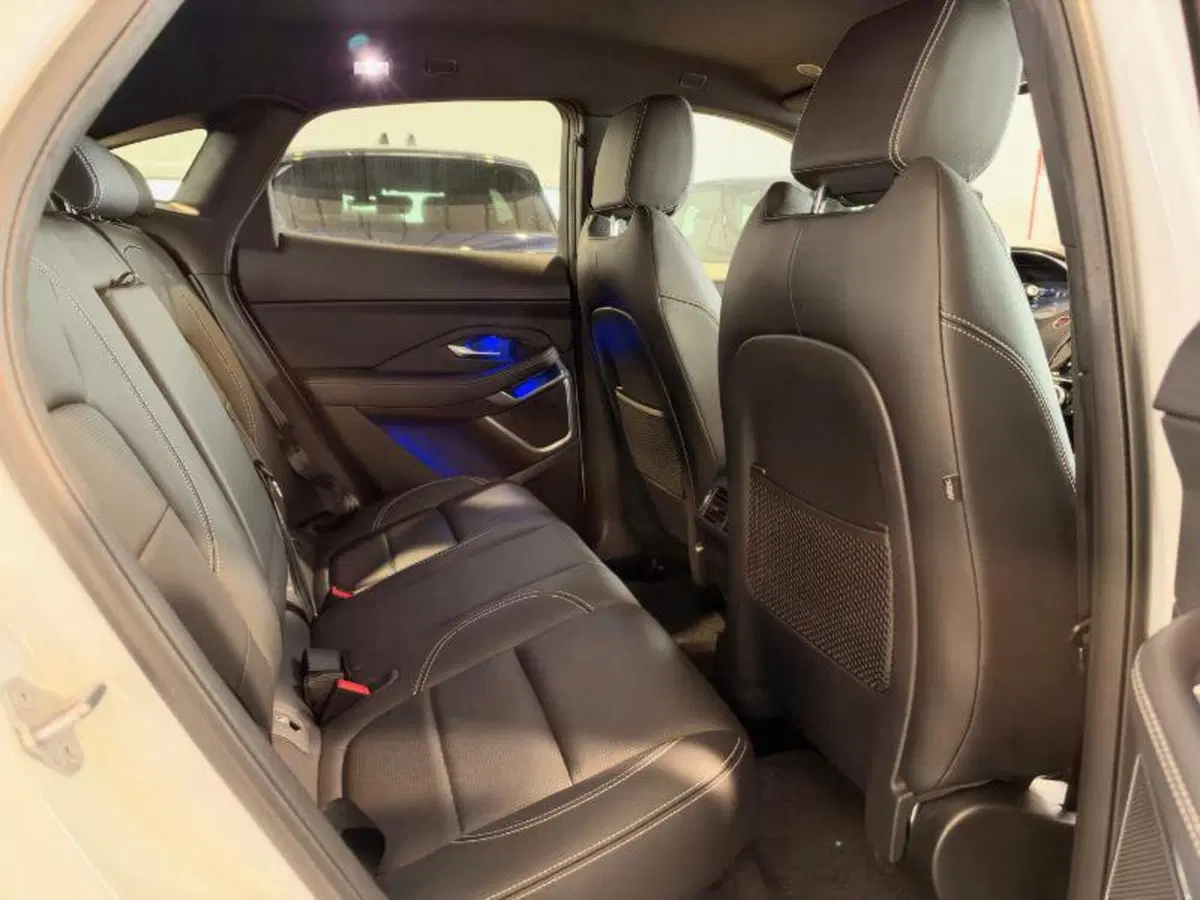 Jaguar E-Pace usata a Venezia (15)