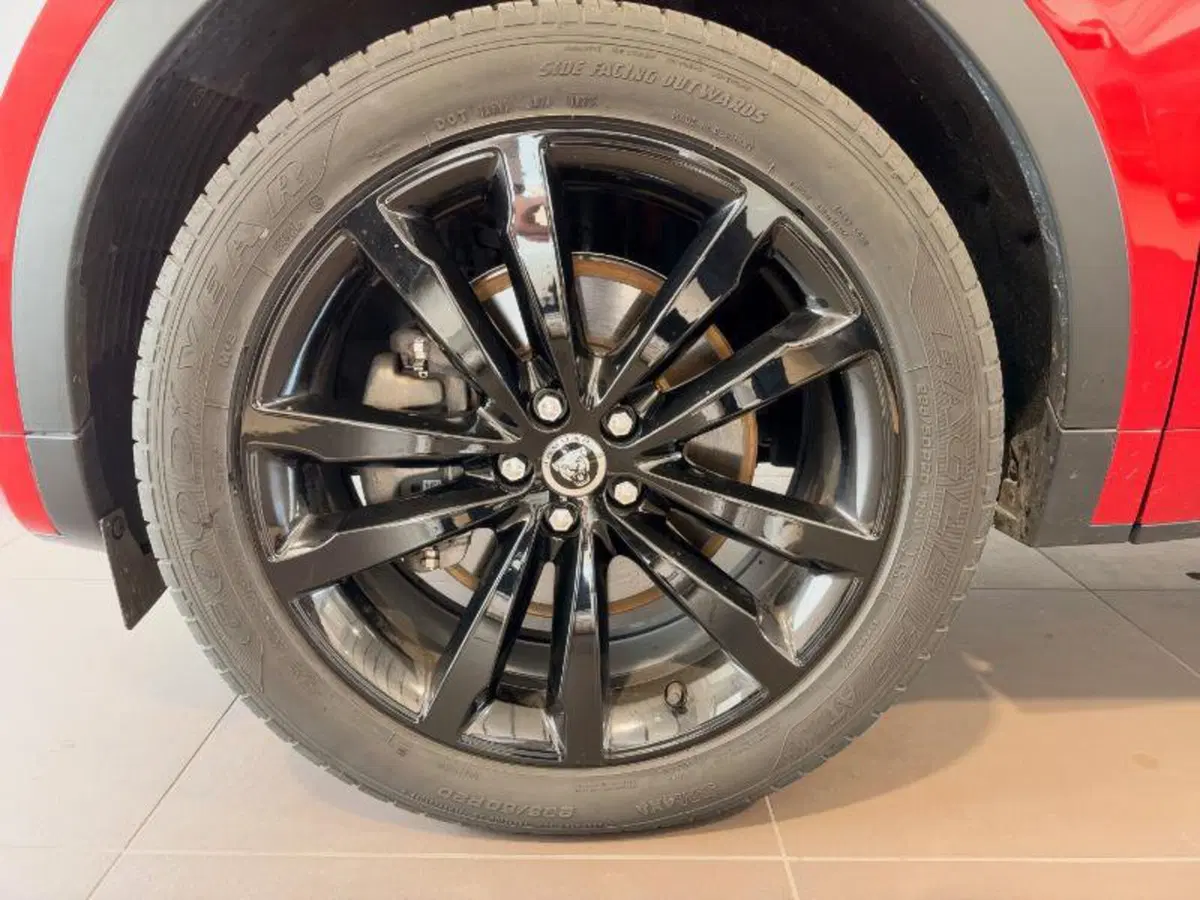 Jaguar E-Pace usata a Venezia (11)