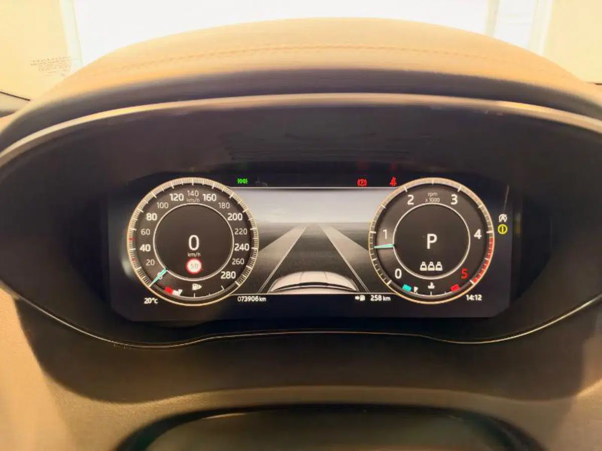 Jaguar E-Pace usata a Venezia (19)