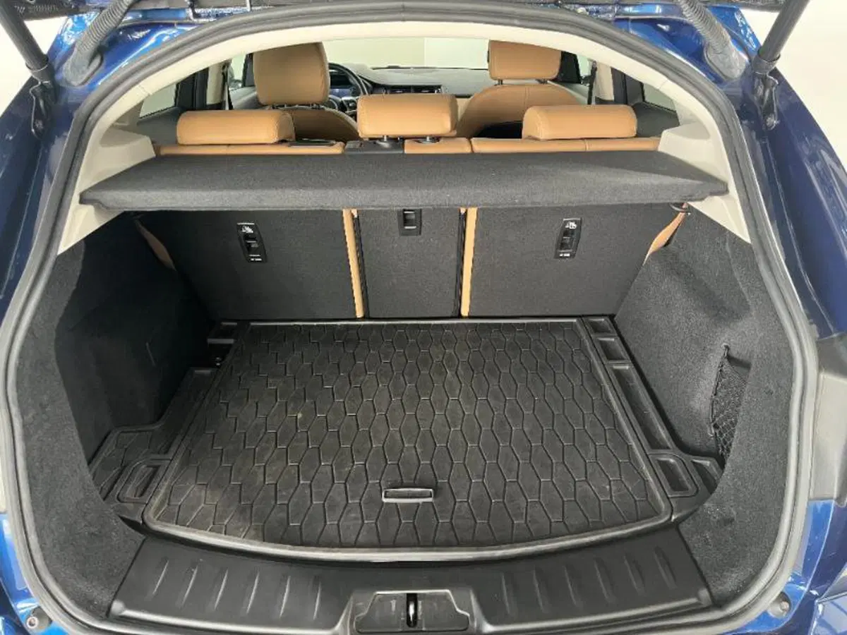 Jaguar E-Pace usata a Venezia (10)