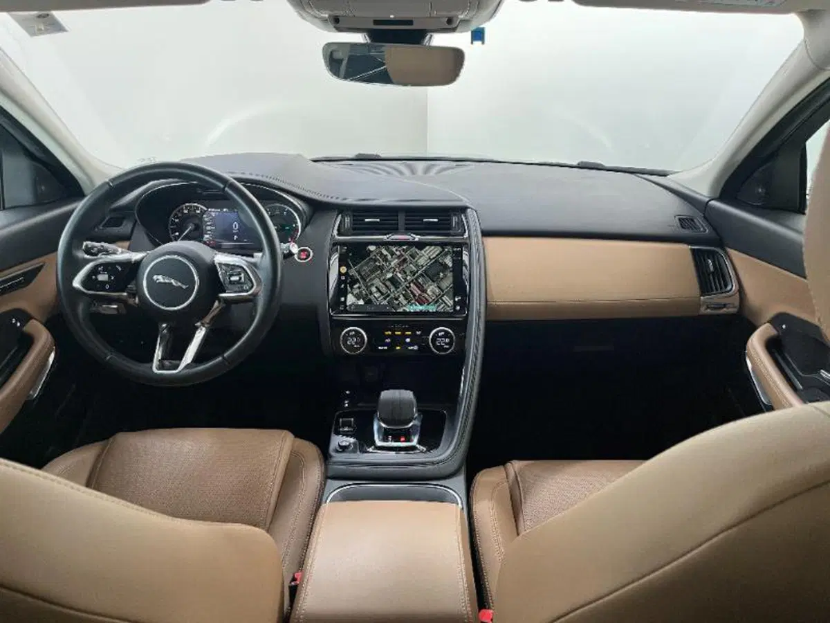 Jaguar E-Pace usata a Venezia (12)