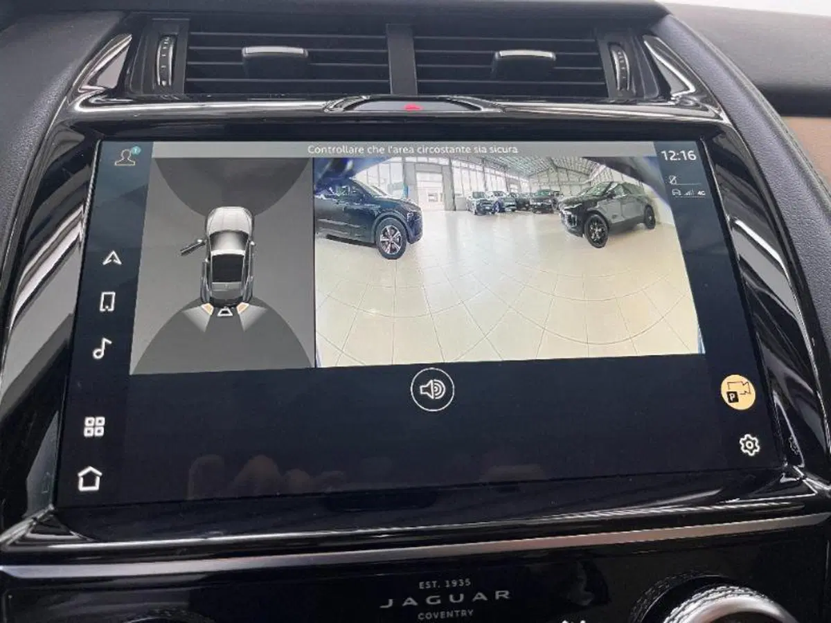 Jaguar E-Pace usata a Venezia (19)