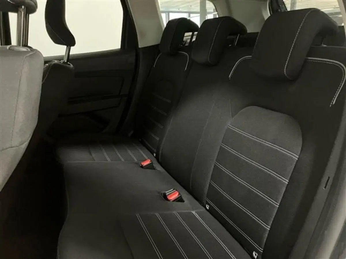 Dacia Duster usata a Como (12)