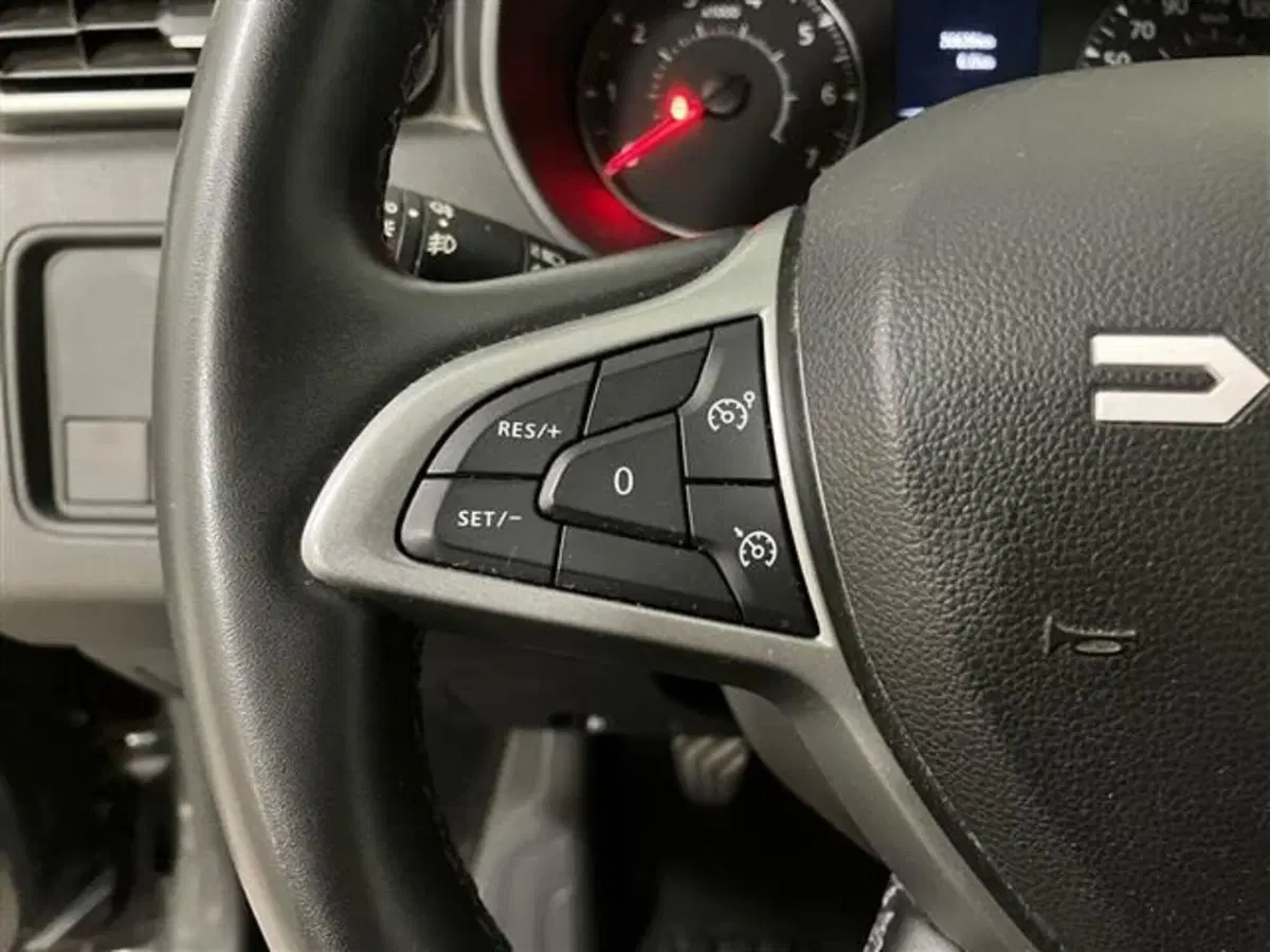 Dacia Duster usata a Como (17)