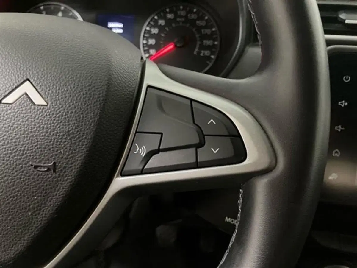 Dacia Duster usata a Como (18)