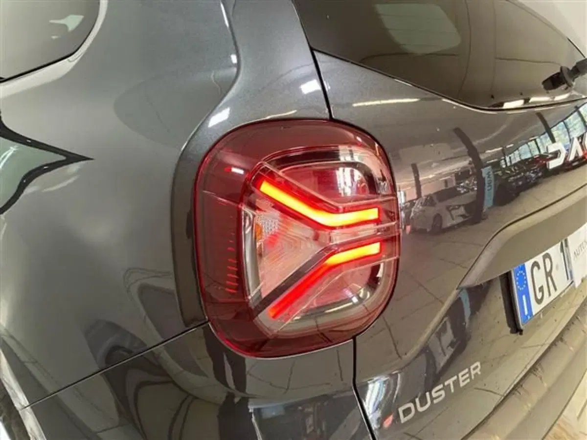 Dacia Duster usata a Como (8)